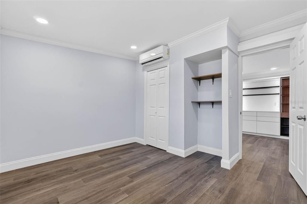 For Rent: $2,200 (4 beds, 2 baths, 1349 Square Feet)