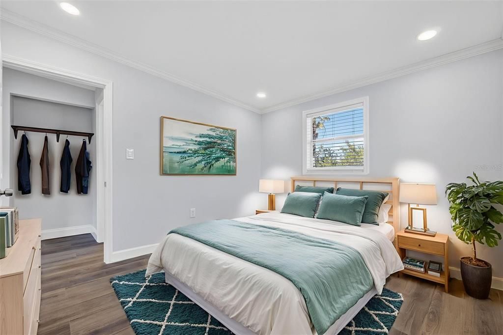 For Rent: $2,200 (4 beds, 2 baths, 1349 Square Feet)
