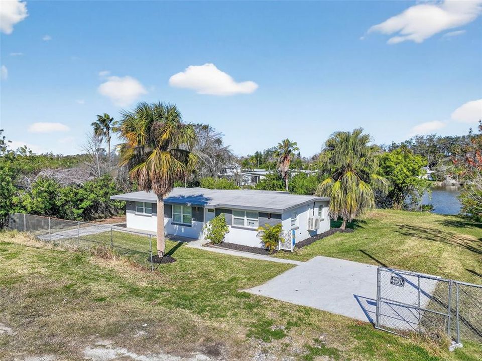 For Rent: $2,200 (4 beds, 2 baths, 1349 Square Feet)