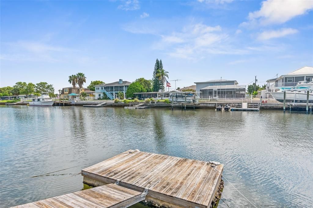 En Venta: $649,900 (3 camas, 2 baños, 1276 Pies cuadrados)