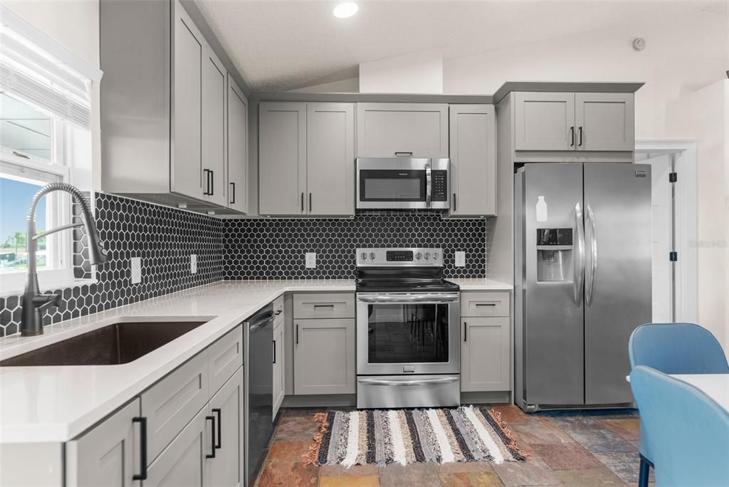 En Venta: $649,900 (3 camas, 2 baños, 1276 Pies cuadrados)