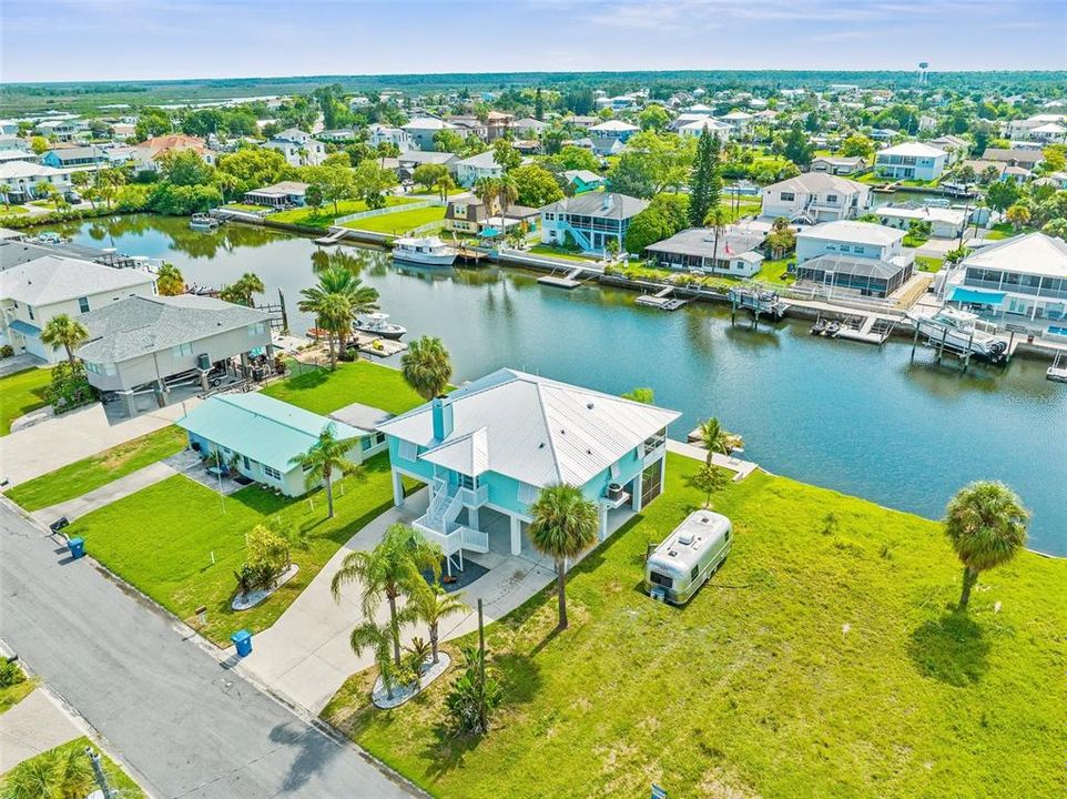 En Venta: $649,900 (3 camas, 2 baños, 1276 Pies cuadrados)