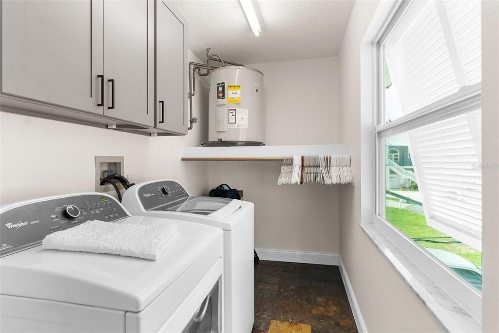En Venta: $649,900 (3 camas, 2 baños, 1276 Pies cuadrados)