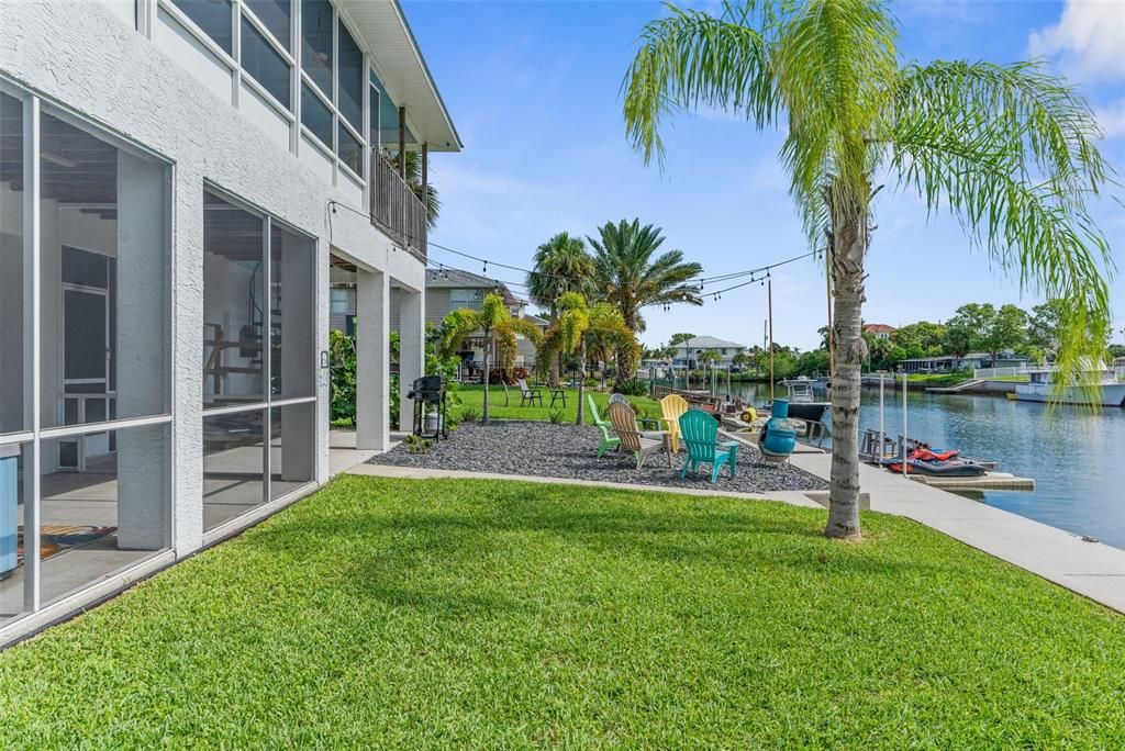 En Venta: $649,900 (3 camas, 2 baños, 1276 Pies cuadrados)