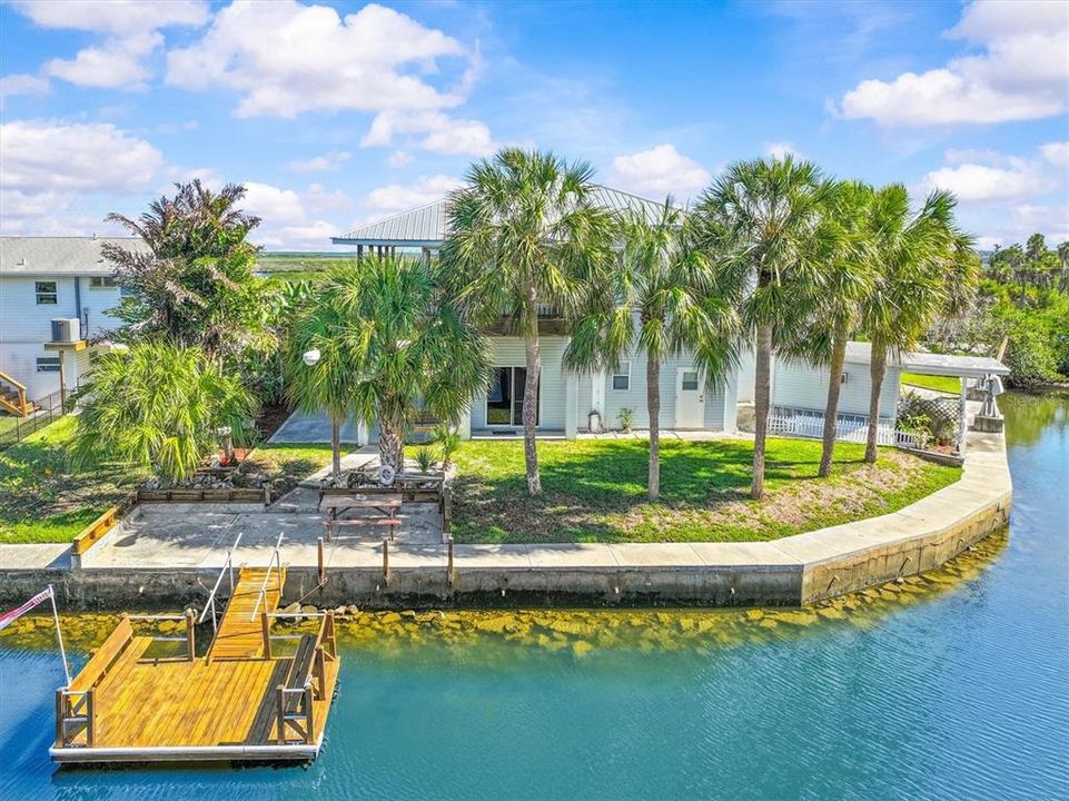 For Sale: $659,900 (2 beds, 2 baths, 1398 Square Feet)