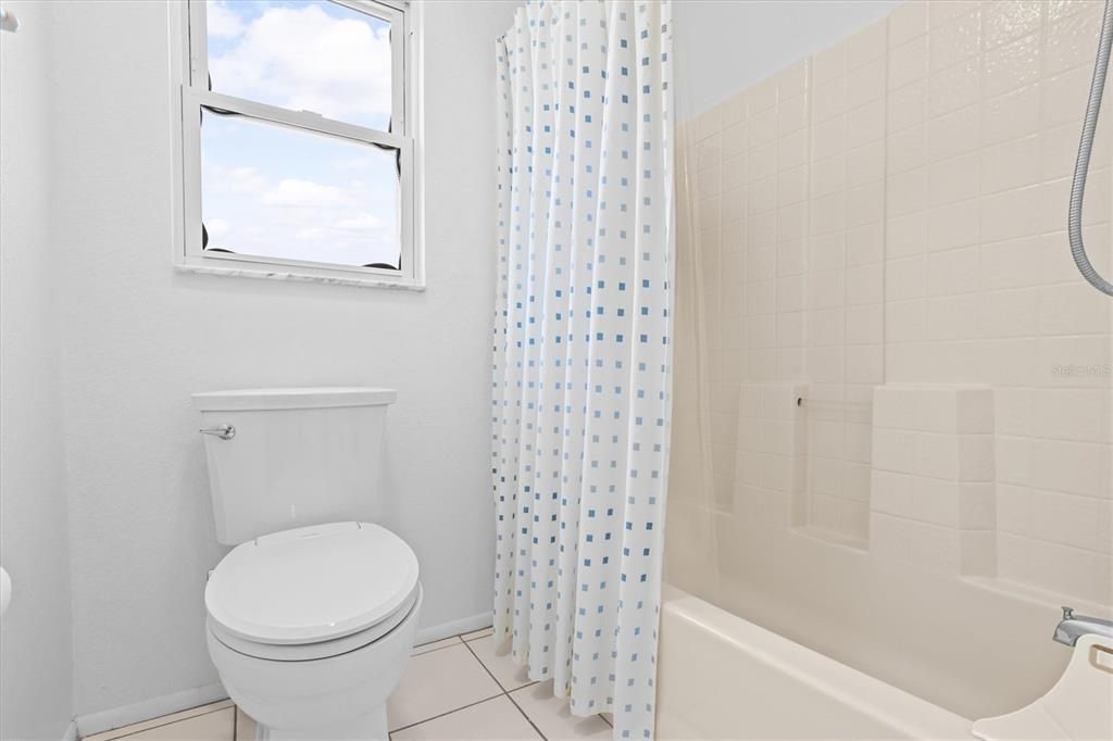 For Sale: $659,900 (2 beds, 2 baths, 1398 Square Feet)