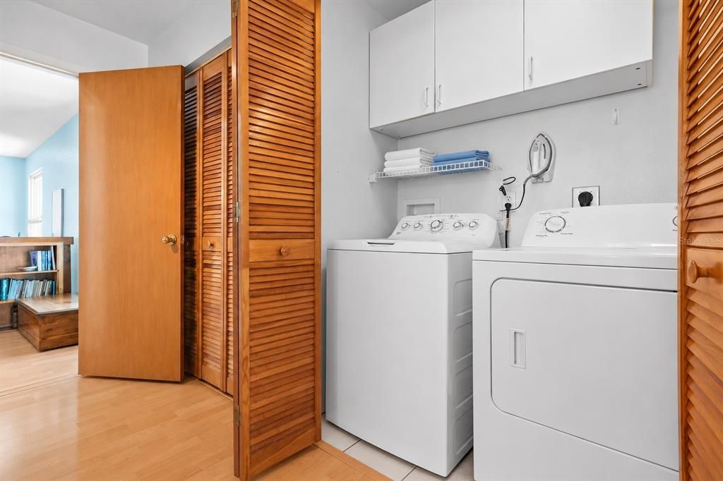 For Sale: $659,900 (2 beds, 2 baths, 1398 Square Feet)