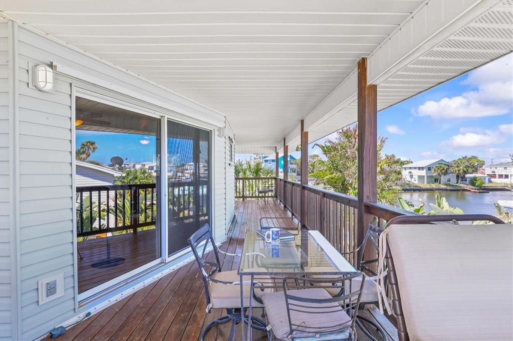 For Sale: $659,900 (2 beds, 2 baths, 1398 Square Feet)