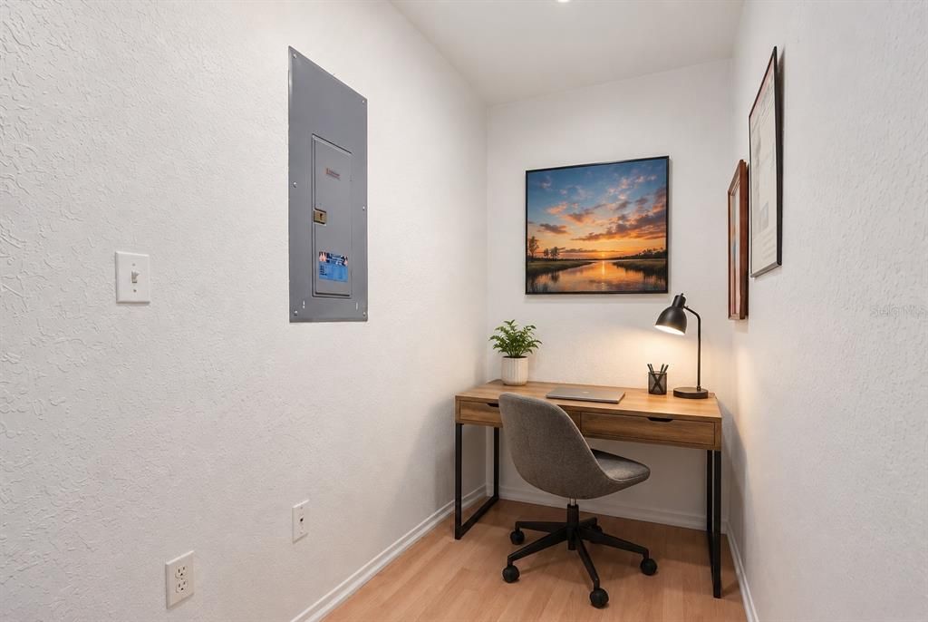 For Sale: $659,900 (2 beds, 2 baths, 1398 Square Feet)