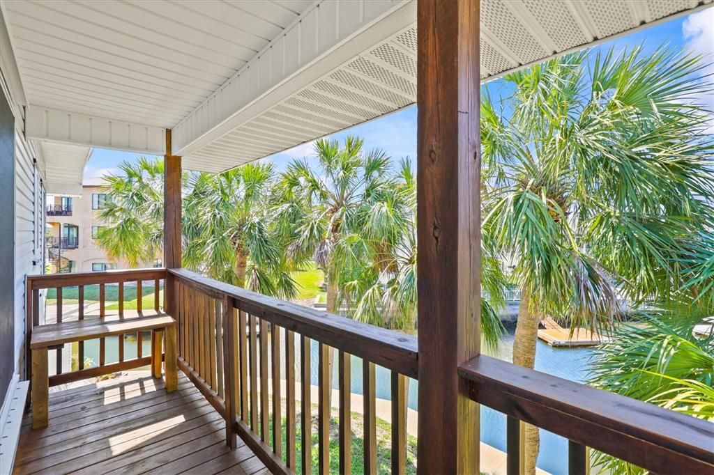 For Sale: $659,900 (2 beds, 2 baths, 1398 Square Feet)