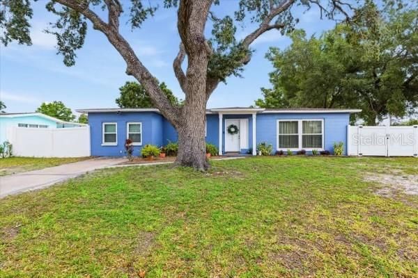 For Sale: $430,000 (3 beds, 2 baths, 1439 Square Feet)