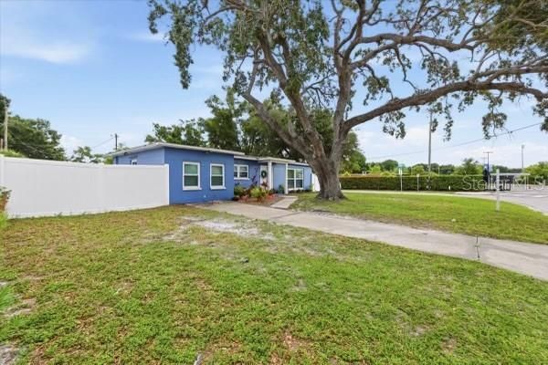 For Sale: $430,000 (3 beds, 2 baths, 1439 Square Feet)