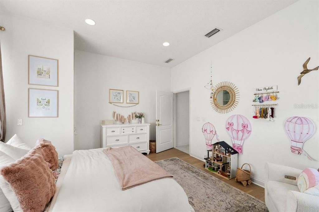 For Sale: $2,995,000 (5 beds, 3 baths, 5398 Square Feet)