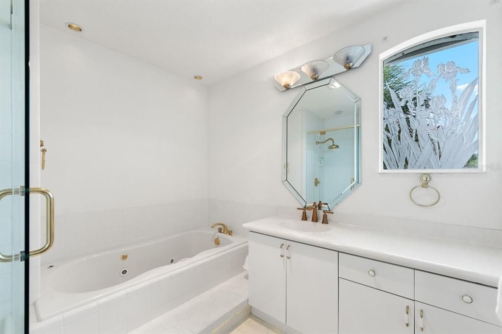 For Sale: $2,995,000 (5 beds, 3 baths, 5398 Square Feet)