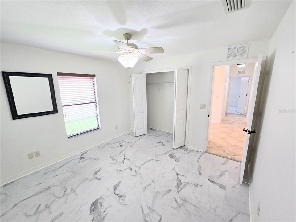 For Sale: $349,900 (3 beds, 2 baths, 1596 Square Feet)