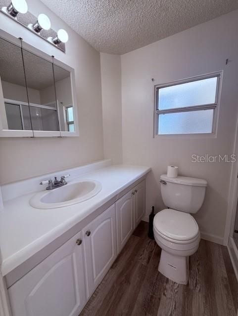For Rent: $1,950 (4 beds, 2 baths, 2568 Square Feet)