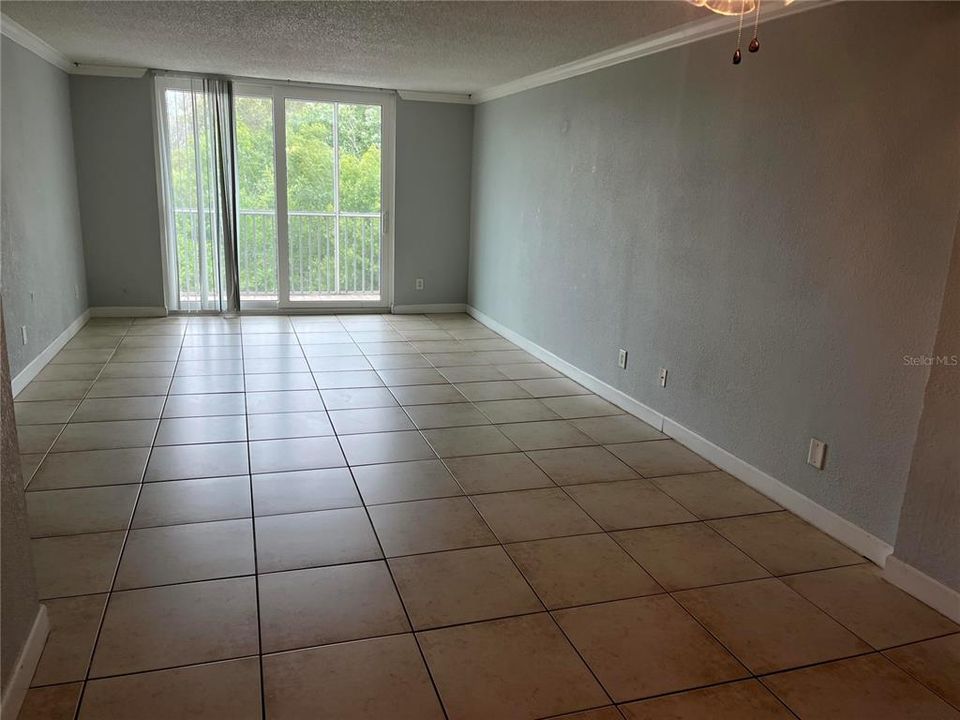 For Rent: $1,600 (2 beds, 2 baths, 1010 Square Feet)