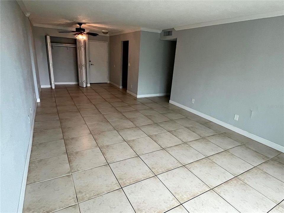 For Rent: $1,600 (2 beds, 2 baths, 1010 Square Feet)