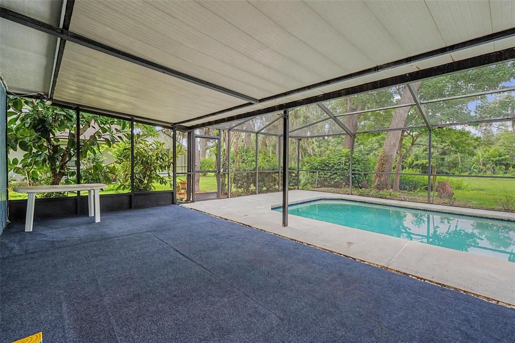 For Sale: $520,000 (4 beds, 2 baths, 2232 Square Feet)