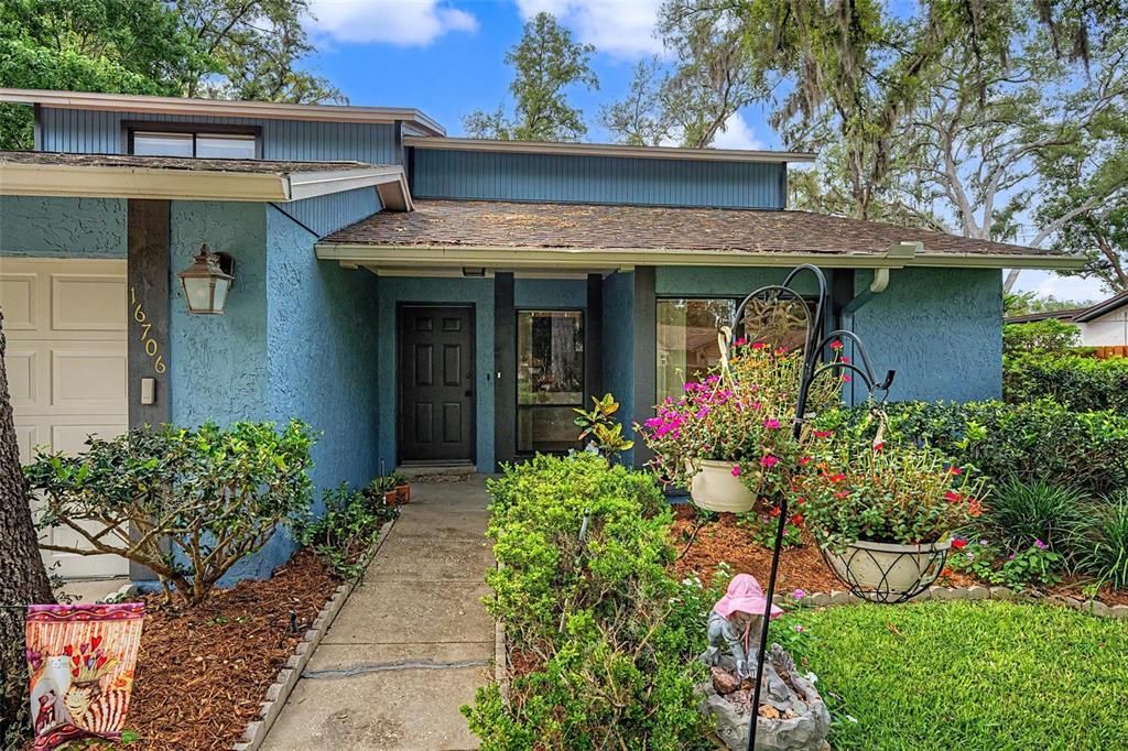 For Sale: $520,000 (4 beds, 2 baths, 2232 Square Feet)
