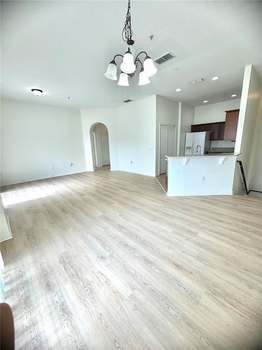 Active With Contract: $2,050 (2 beds, 2 baths, 1200 Square Feet)
