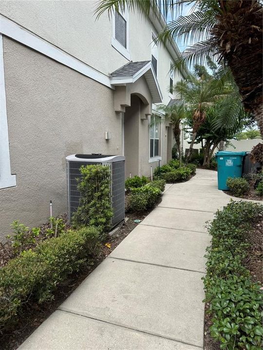 Active With Contract: $2,050 (2 beds, 2 baths, 1200 Square Feet)