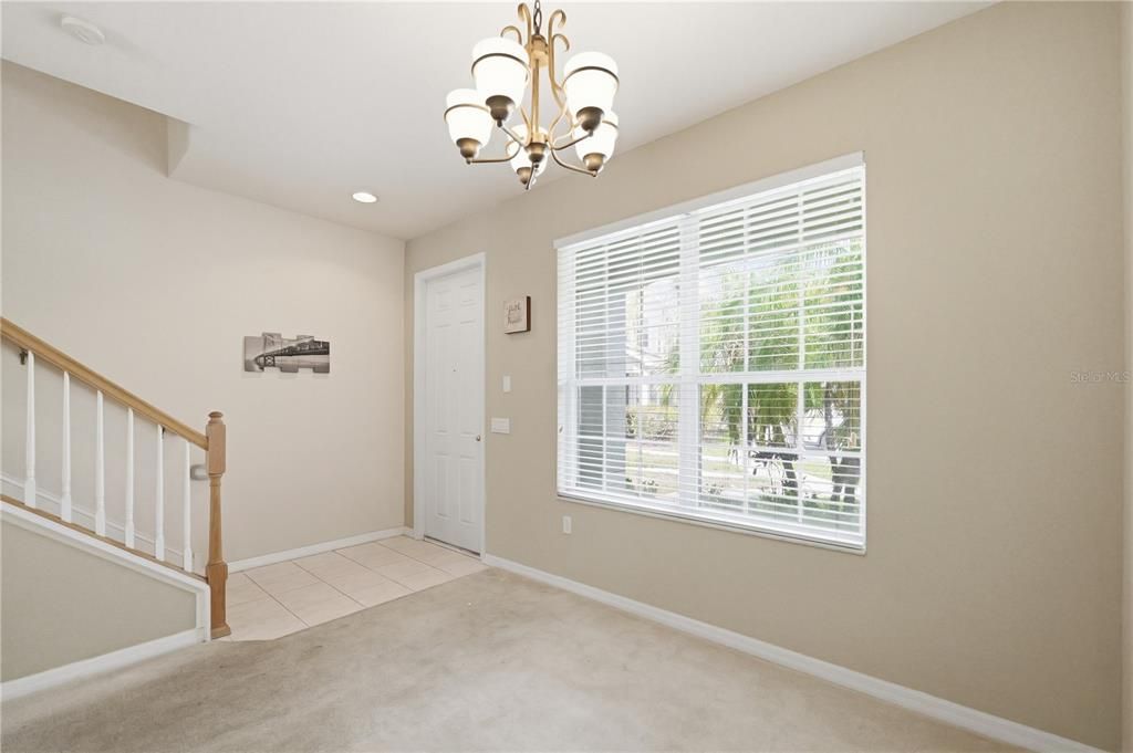 For Sale: $229,000 (2 beds, 2 baths, 1216 Square Feet)