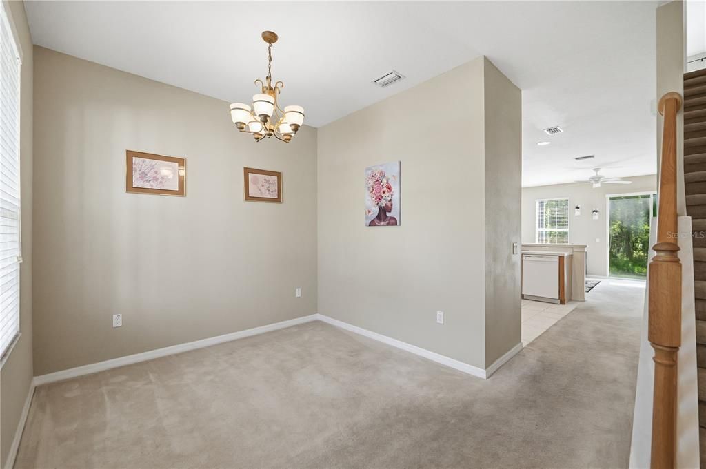 For Sale: $229,000 (2 beds, 2 baths, 1216 Square Feet)