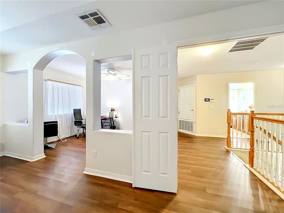 En Venta: $540,000 (4 camas, 2 baños, 2984 Pies cuadrados)