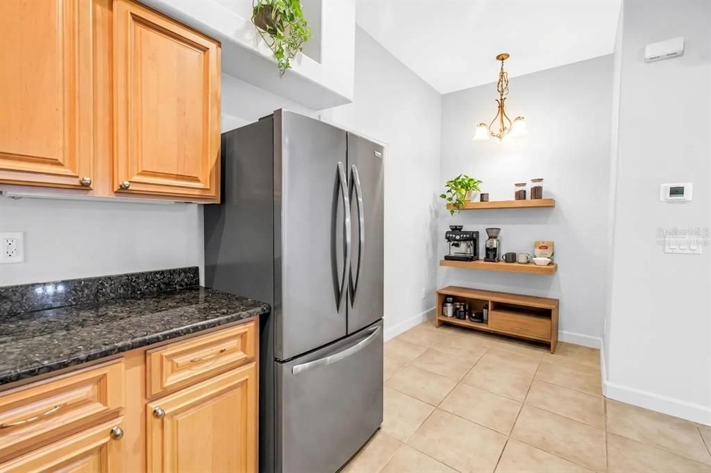 For Sale: $385,000 (2 beds, 2 baths, 1577 Square Feet)