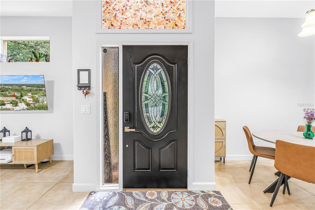 For Sale: $385,000 (2 beds, 2 baths, 1577 Square Feet)