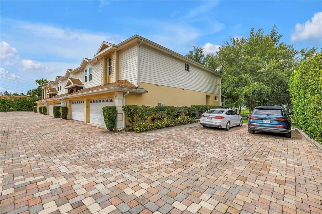For Sale: $385,000 (2 beds, 2 baths, 1577 Square Feet)