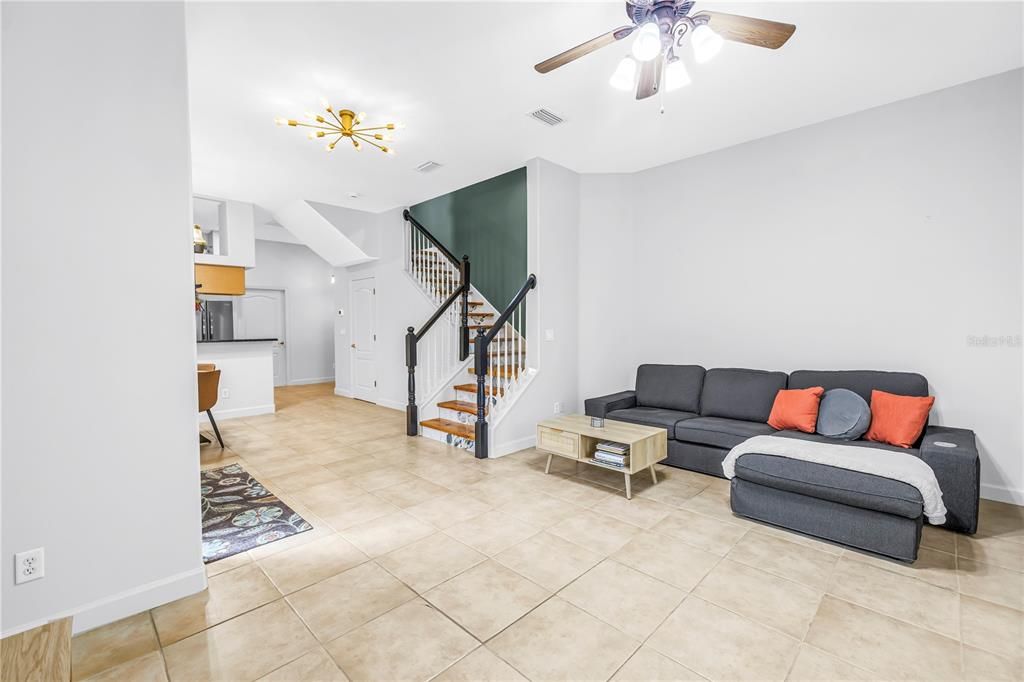 For Sale: $385,000 (2 beds, 2 baths, 1577 Square Feet)