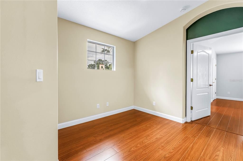 For Sale: $385,000 (2 beds, 2 baths, 1577 Square Feet)