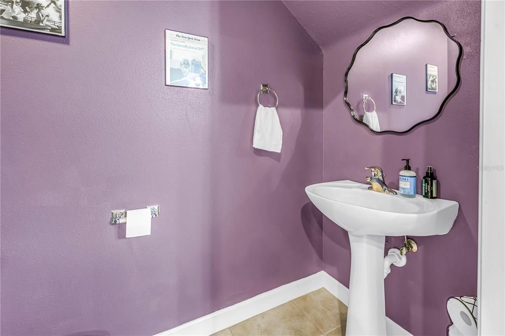 For Sale: $385,000 (2 beds, 2 baths, 1577 Square Feet)