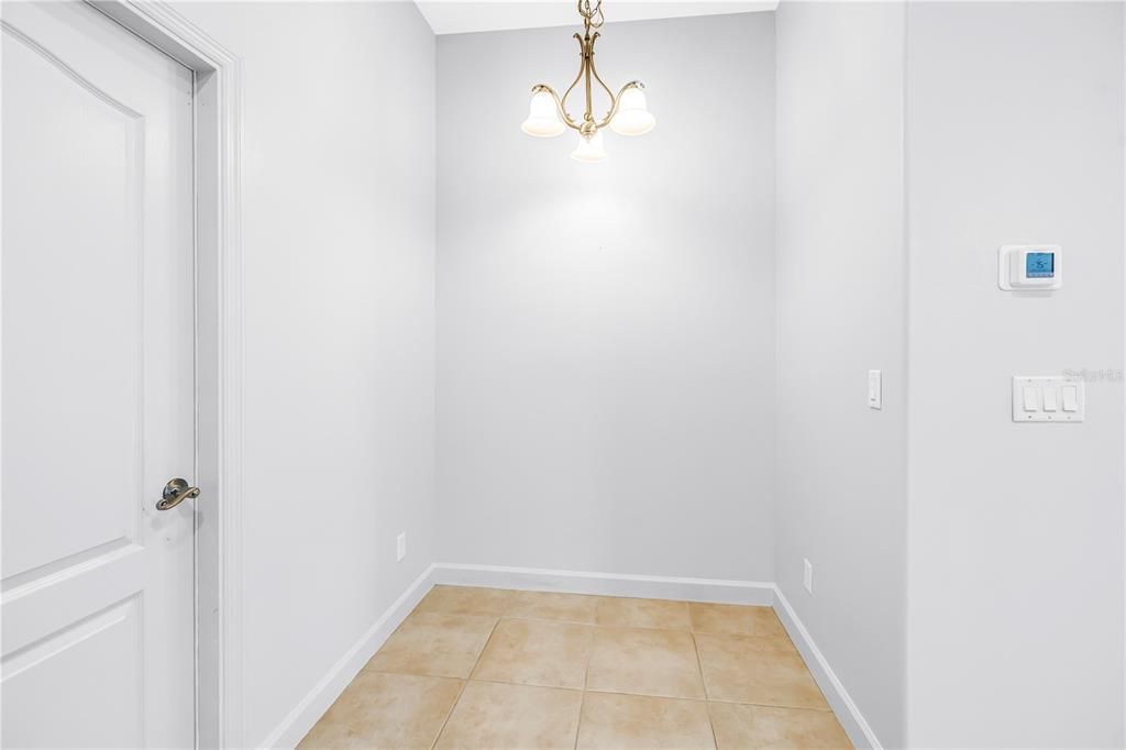 For Sale: $385,000 (2 beds, 2 baths, 1577 Square Feet)