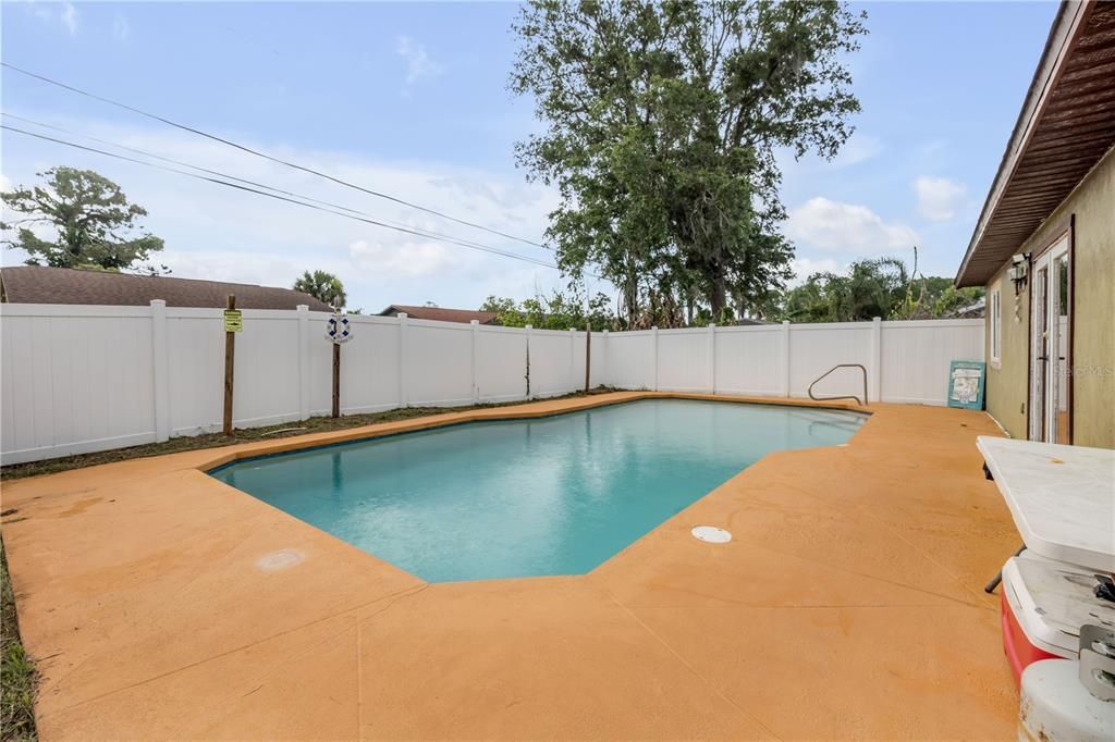 For Sale: $270,000 (3 beds, 2 baths, 1224 Square Feet)