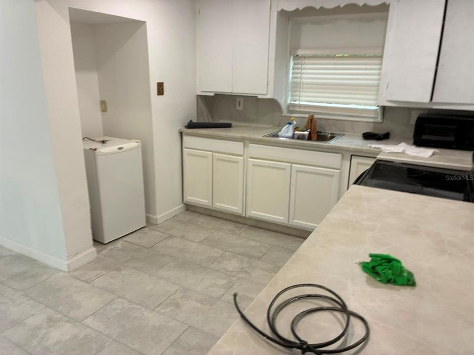 For Sale: $114,000 (2 beds, 1 baths, 636 Square Feet)