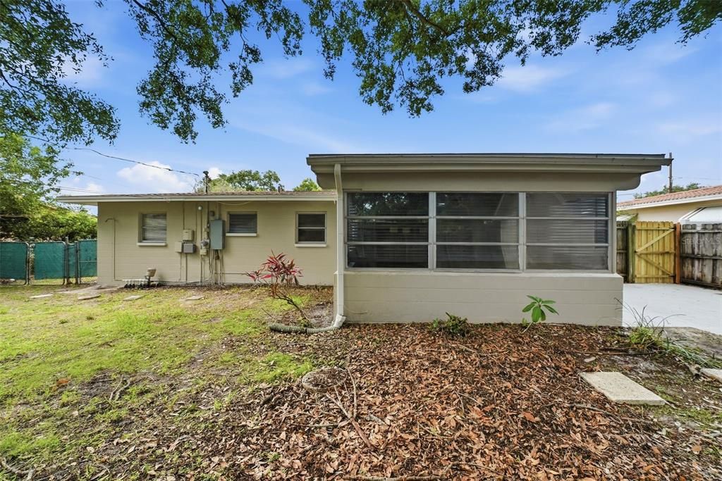 En Venta: $329,900 (2 camas, 1 baños, 900 Pies cuadrados)