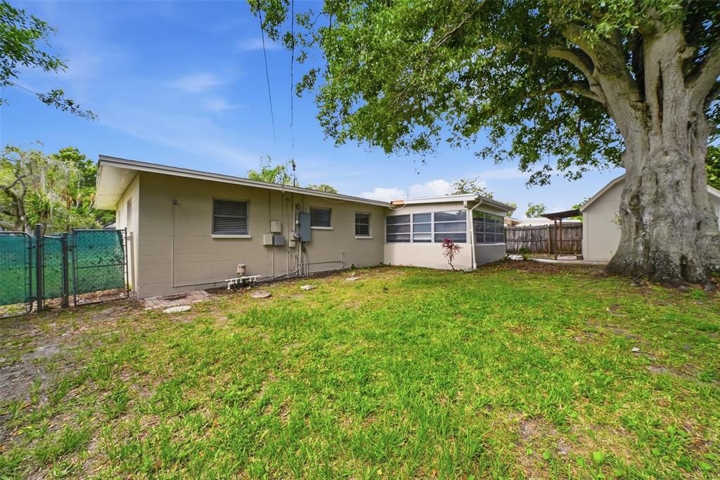 En Venta: $329,900 (2 camas, 1 baños, 900 Pies cuadrados)
