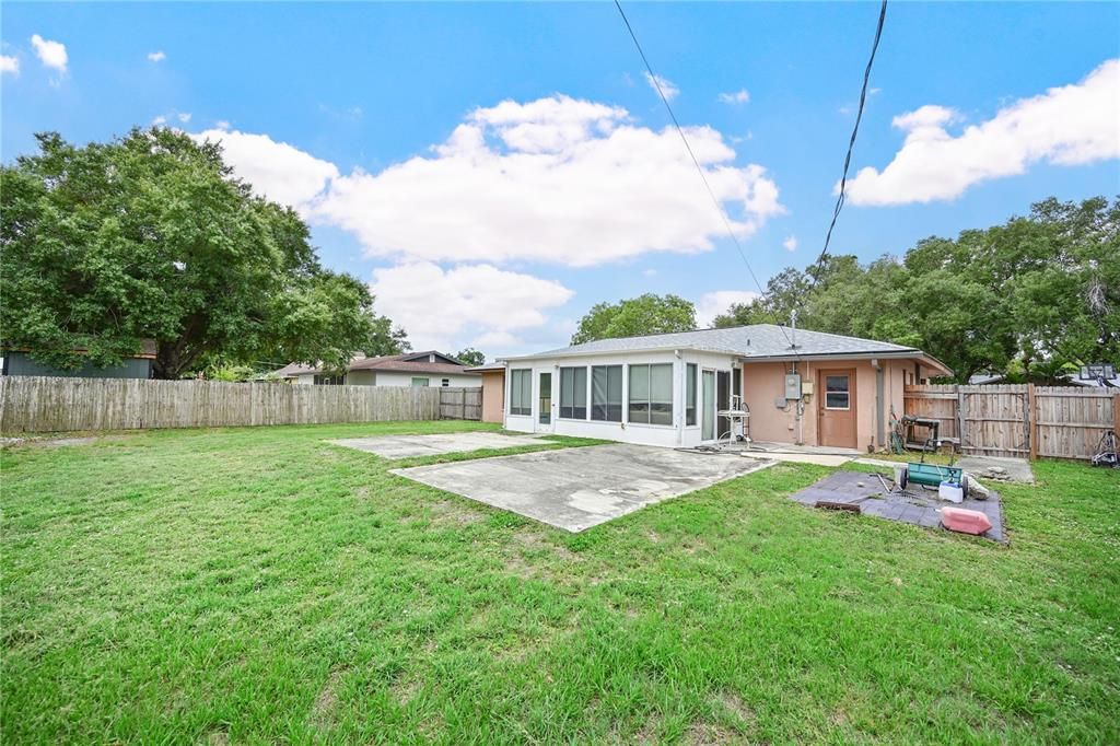 For Sale: $324,900 (3 beds, 2 baths, 1128 Square Feet)