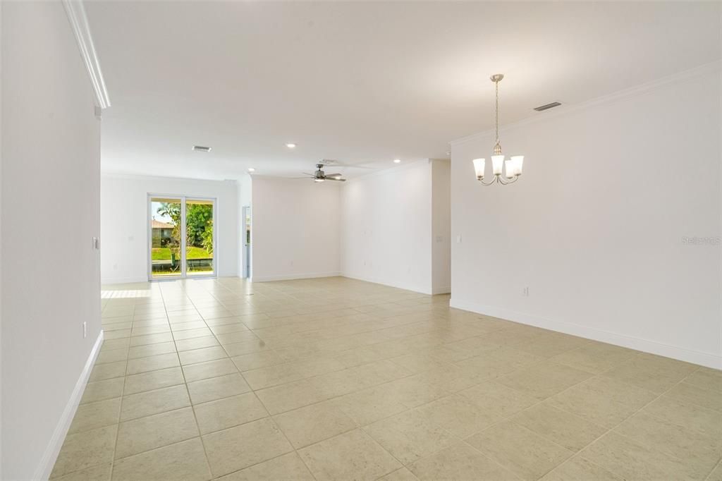 For Rent: $2,900 (4 beds, 3 baths, 2381 Square Feet)