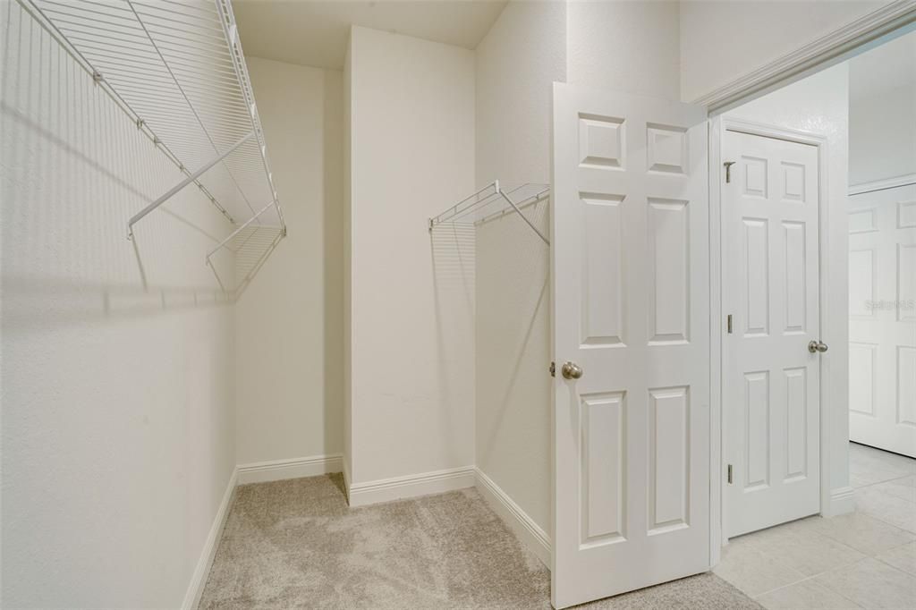 For Rent: $2,900 (4 beds, 3 baths, 2381 Square Feet)
