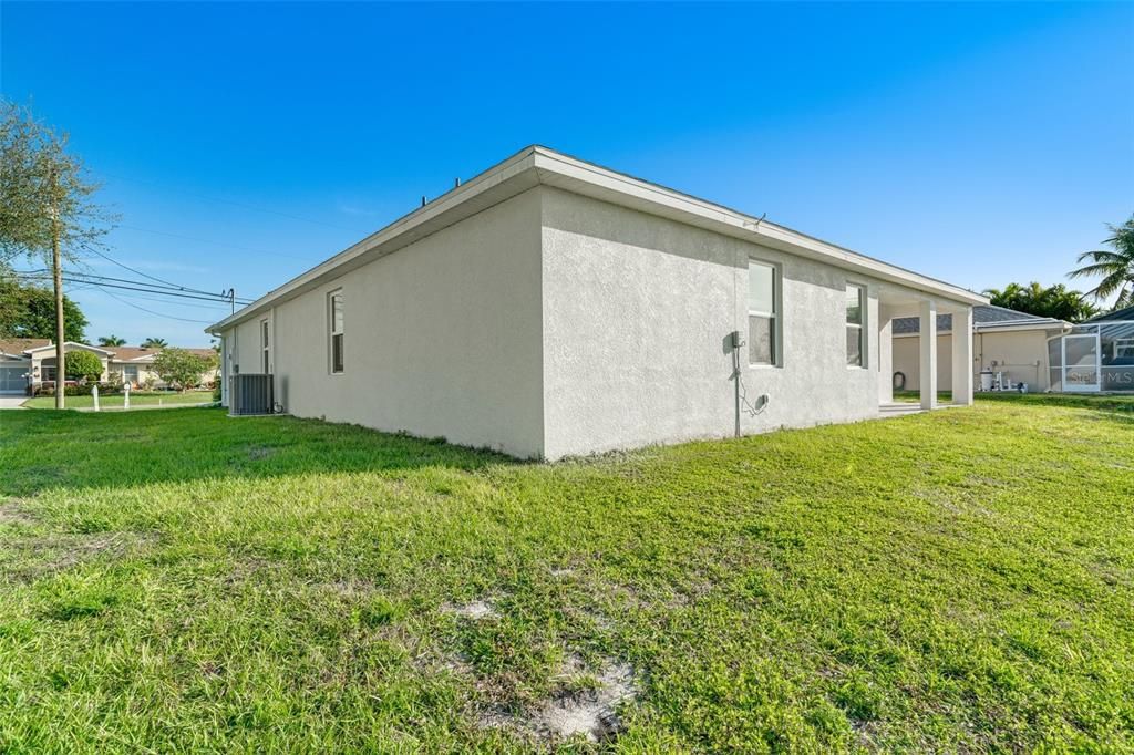 For Rent: $2,900 (4 beds, 3 baths, 2381 Square Feet)