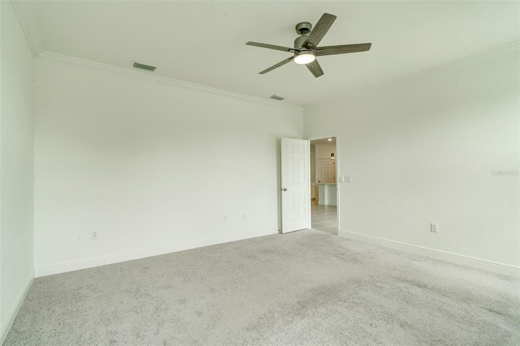 For Rent: $2,900 (4 beds, 3 baths, 2381 Square Feet)