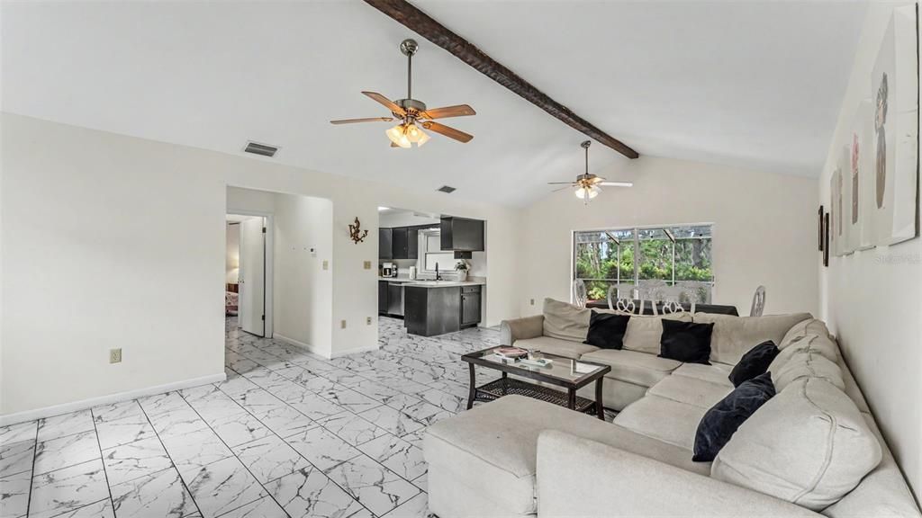 For Sale: $295,000 (2 beds, 2 baths, 1406 Square Feet)