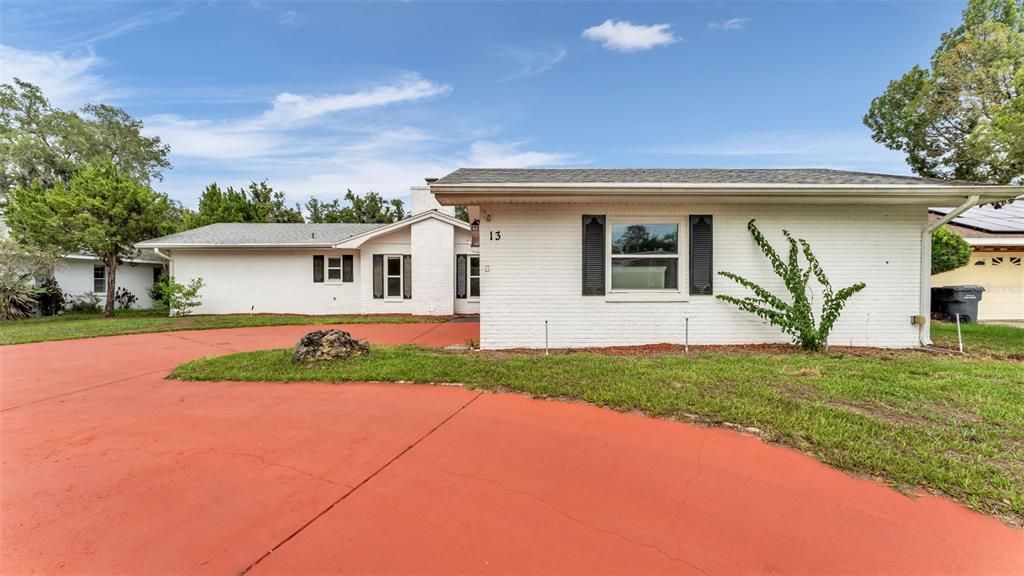 For Sale: $295,000 (2 beds, 2 baths, 1406 Square Feet)