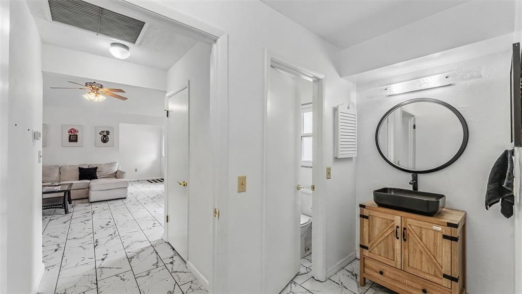 For Sale: $295,000 (2 beds, 2 baths, 1406 Square Feet)
