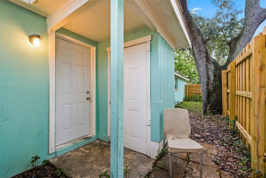 For Rent: $1,850 (2 beds, 1 baths, 650 Square Feet)