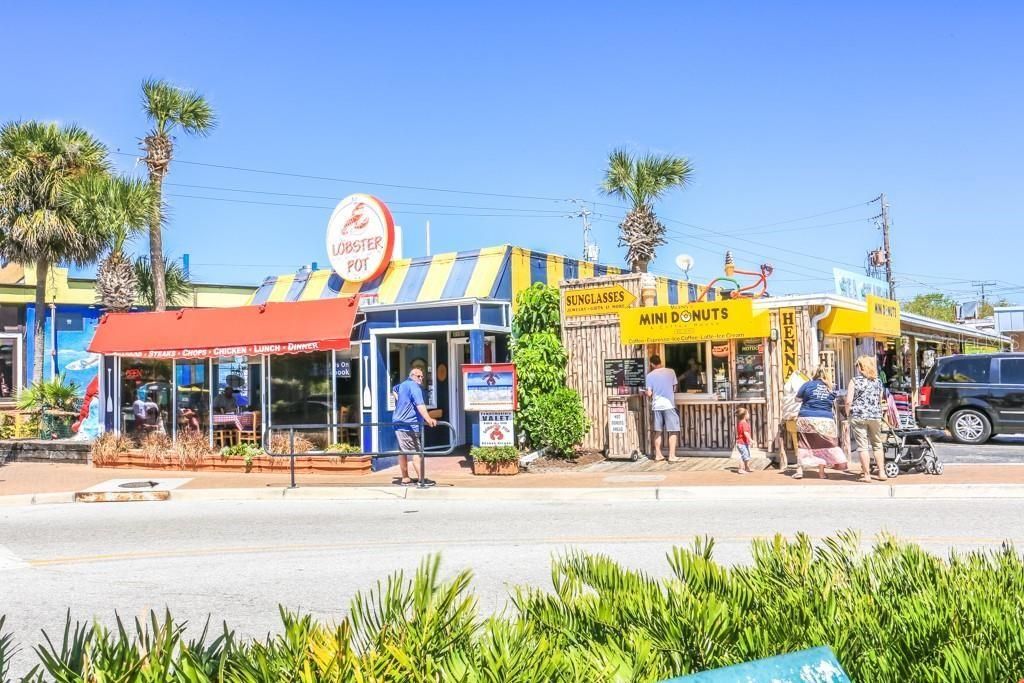 For Sale: $375,000 (2 beds, 1 baths, 839 Square Feet)